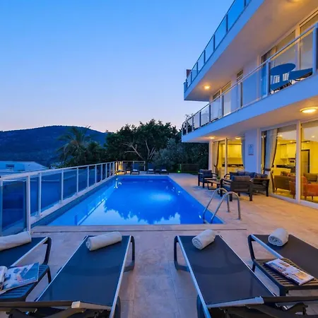Вилла Lumiere 3 Luxurious 5 Bed In Kiziltas With Sea Views
