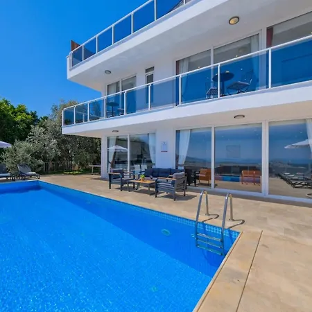 Lumiere 3 Luxurious 5 Bed In Kiziltas With Sea Views