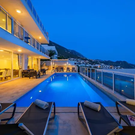 Lumiere 3 Luxurious 5 Bed In Kiziltas With Sea Views *